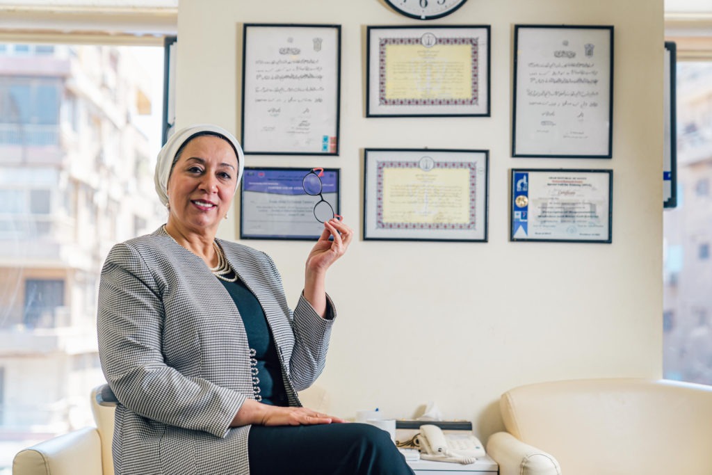 د. إيمان طنطاوي في عيادتها